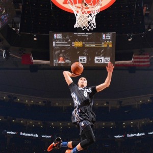 爱游戏官方入口-劳森终获正式合同！奇才不休息哲学再添猛将 全力冲刺季后赛征程