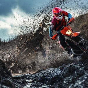 爱游戏：卡拉格敦促曼联加速换帅进程 直言阿莫林离任对双方均为解脱